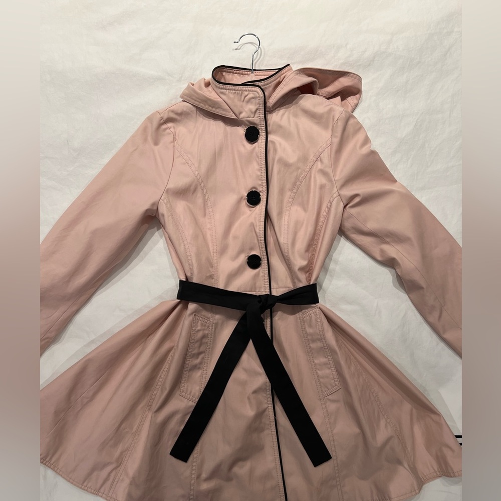 XS LAUNDRY by Shelli Segal Rain Jacket
